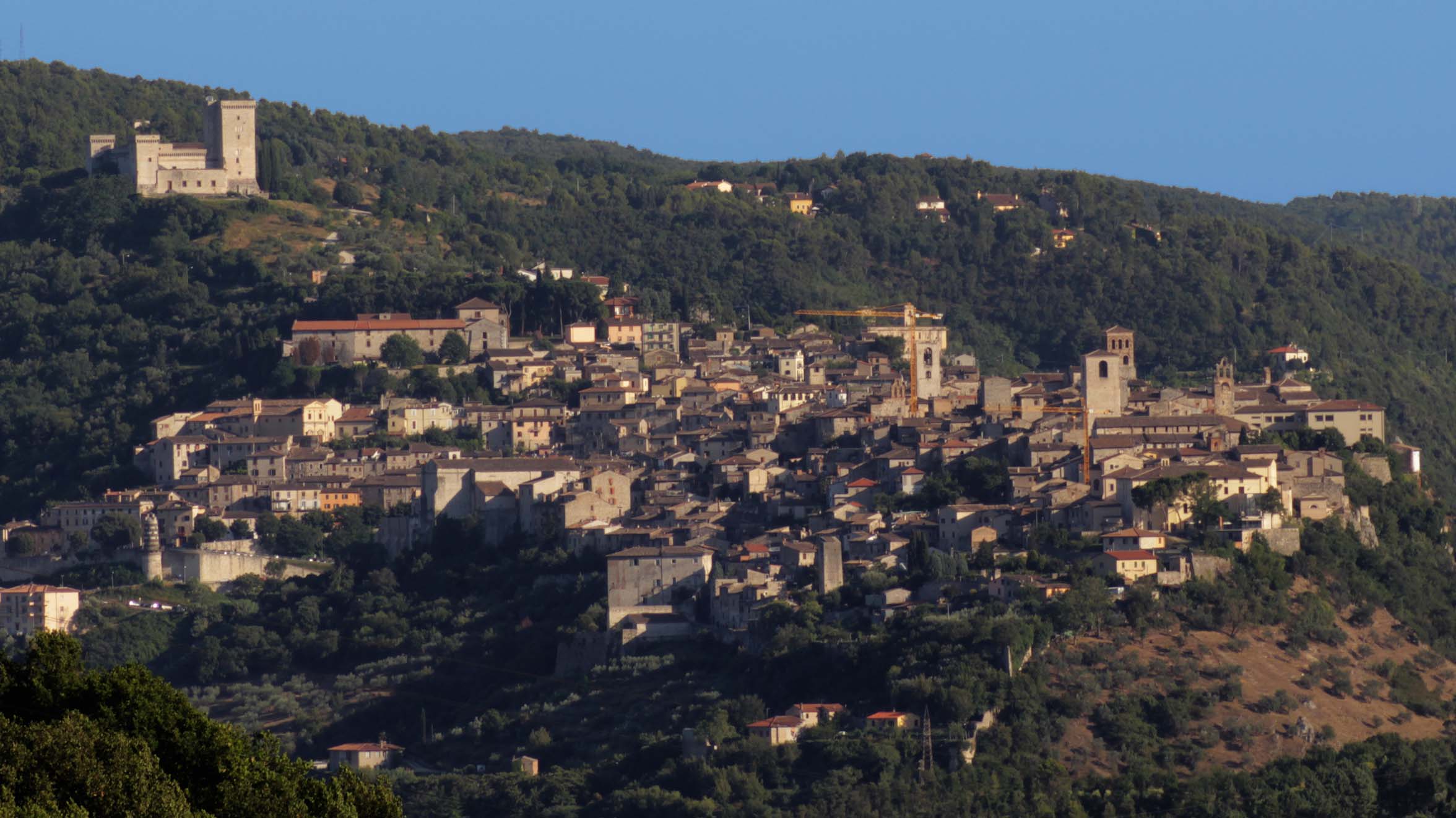 Narni_Panorama_con_Rocca_dell'Albornoz