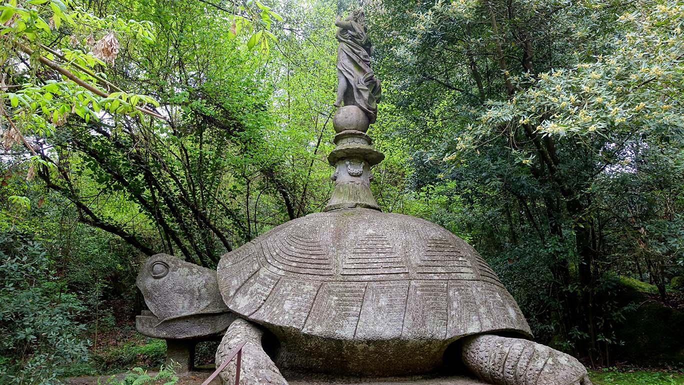 Turtle_-_Parco_dei_Mostri_-_Bomarzo,_Italy_-_DSC02476
